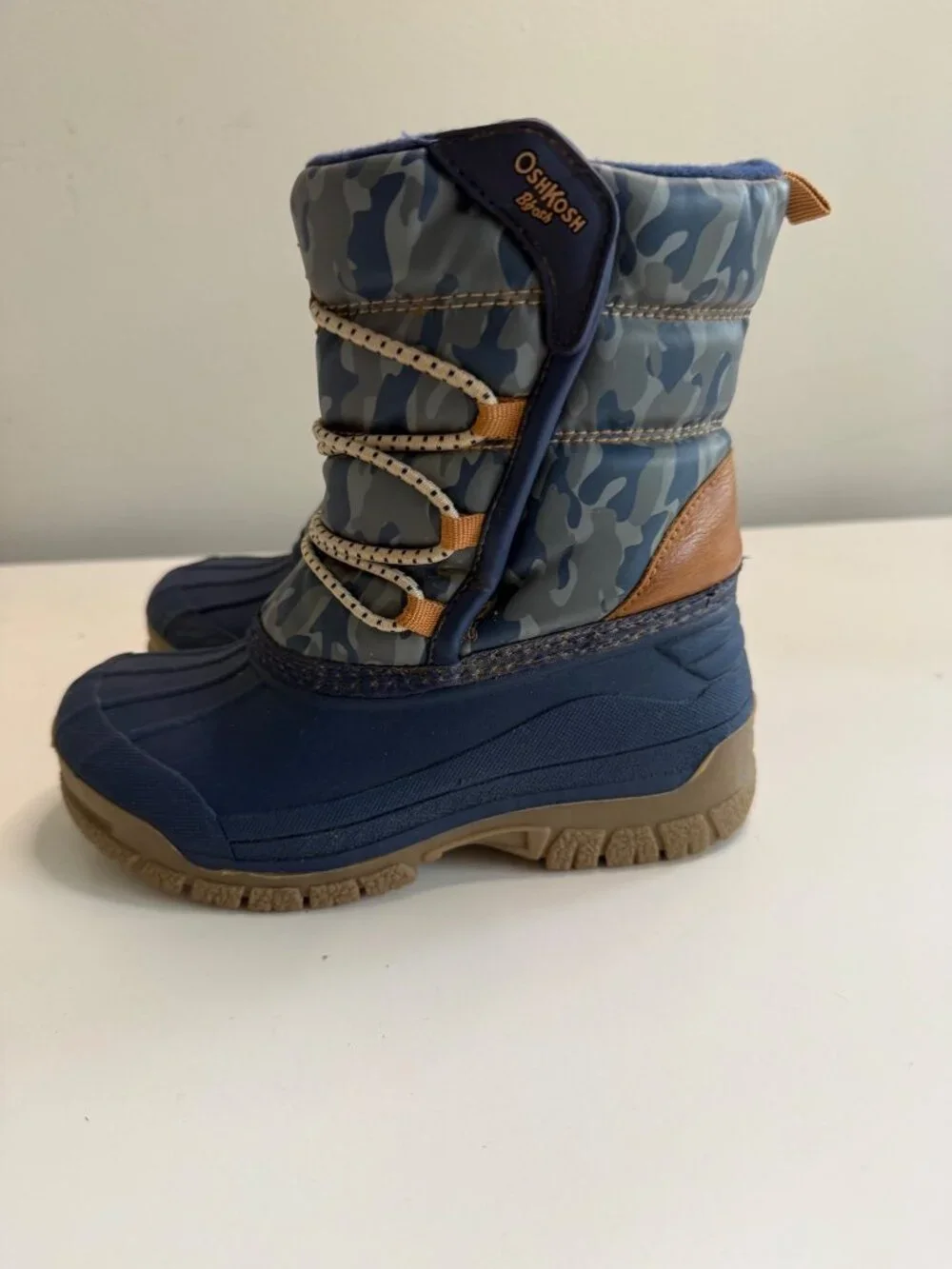 Oshkosh Bgosh Kids Camouflage Blue & Tan Winter Boots Size 10M Durable Waterproo